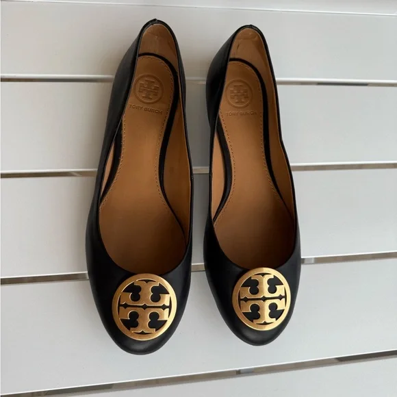 Tory Burch Benton Ballet Flats in Black Nappa Leather - Picture 2 of 16